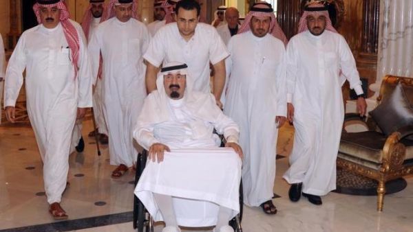 العاهل السعودي بعد خروجه من المستشفى /صورة عن وكالة الانباء السعودية