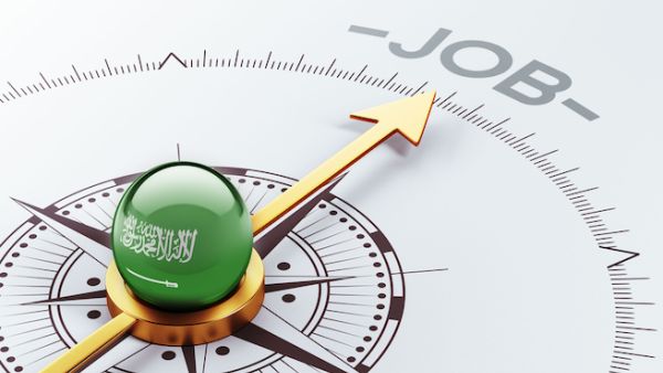 The Saudi private sector struggled last year because of fuel price hikes, the introduction of a 5 percent value-added tax and higher fees for hiring foreign workers. (Shutterstock)