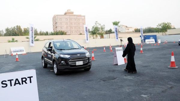 A Saudi woman has a driving lesson in Jeddah. (AFP/ File)