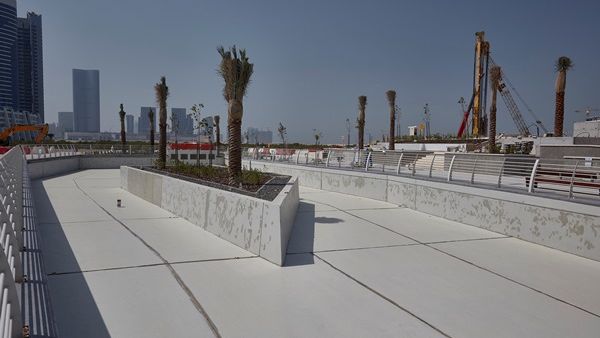 الدار العقارية تستعد لتدشين قناة مائية بطول 2.4 كيلو متر في جزيرة الريم الدار العقارية تستعد لتدشين قناة مائية بطول 2.4 كيلو متر في جزيرة الريم