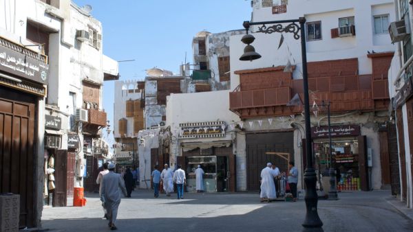 Shops and Shoppers in The Old Market (Balad) in Jeddah (Shutterstock)