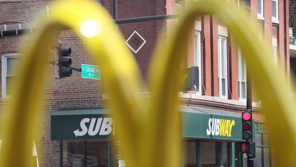 Arabs abroad (tourists) like to photograph the Golden Arches, says an Arab resident in the U.S.