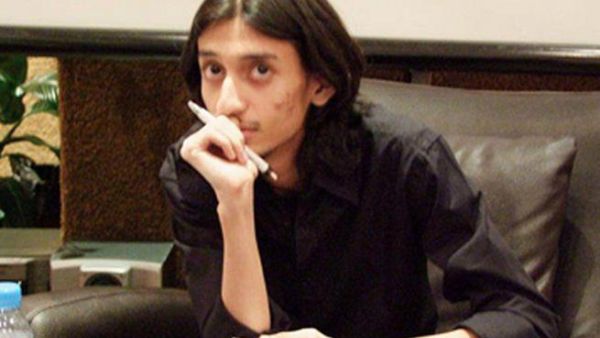 In spite of speculation that he would get the death penalty, Hamza Kashgari will live to tweet again. (Image source: "egregores.blogspot.com")