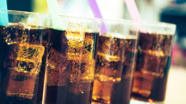 المشروبات الغازية السبب وراء ضعف الرغبة الجنسية

