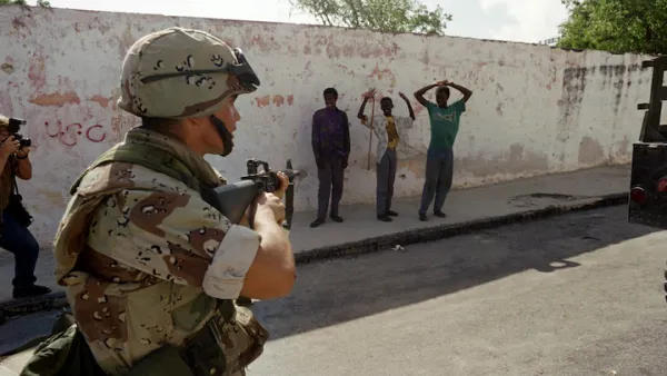 240 مقاتلا، أغلبهم تشاديون، محتجزون حاليا هم وأسرهم