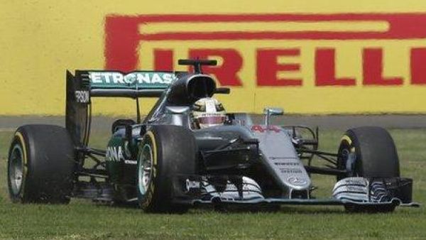 هاميلتون يؤجل حسم اللقب