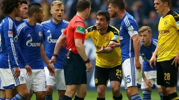 من مباراة الفريقين