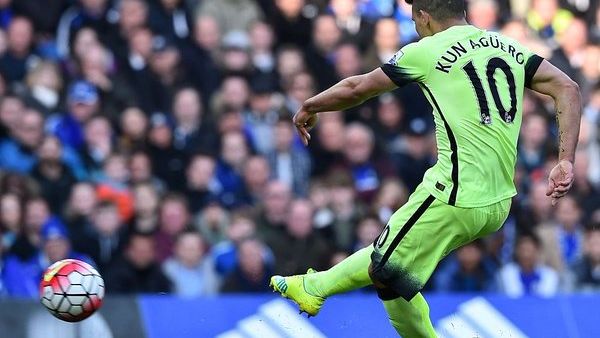 أغويرو يقود سيتي لفوز كبير على تشلسي