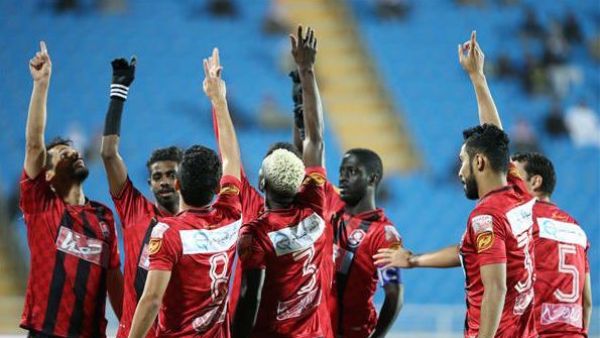 الرائد يحقق الفوز