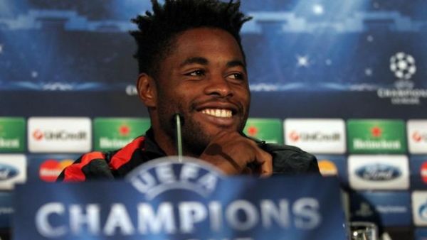 Liverpool and United to battle over former Arsenal man