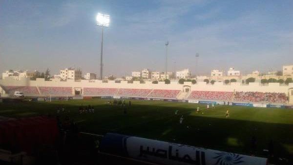 حضور جماهير متواضع قبل بدء المباراة