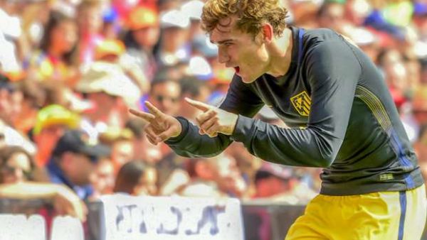 سجل غريزمان هدف أتلتيكو الأول بعدما أهدر ركلة جزاء في الدقيقة 44