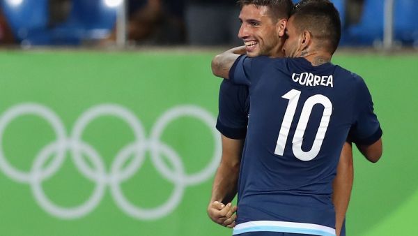 الأرجنتين تنعش آمالها في التأهل والخضر يغادرون البطولة