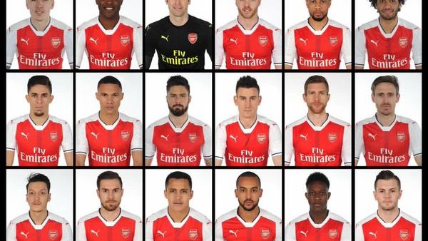 لاعبو آرسنال بالقميص الجديد