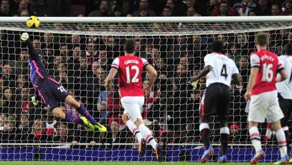 Liverpool v Arsenal: Projected lineups in crucial Anfield clash