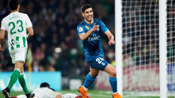 آسينسيو يواصل التألق ويقود ريال مدريد لفوز مهم على بيتيس