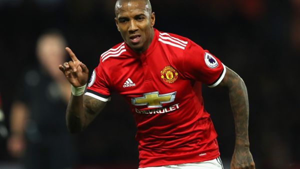 يانغ يقود يونايتد إلى فوز مهم يزيد الضغط على سيتي المتصدر