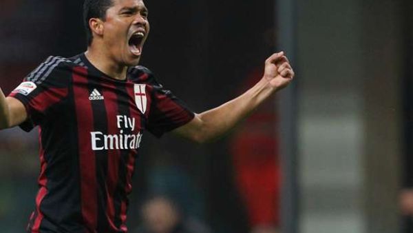 باكا يقود ميلان لفوز مهم