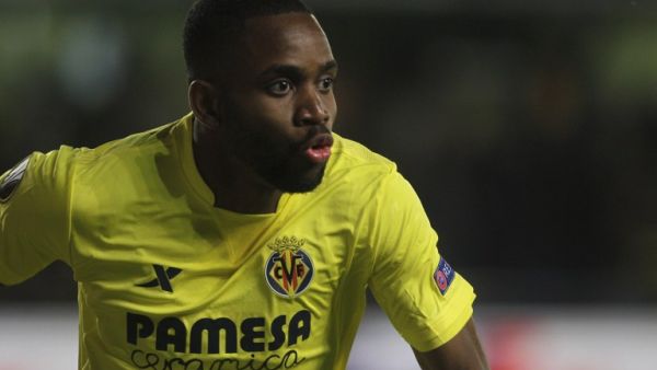 باكامبو يحتفل بأحد أهدافه