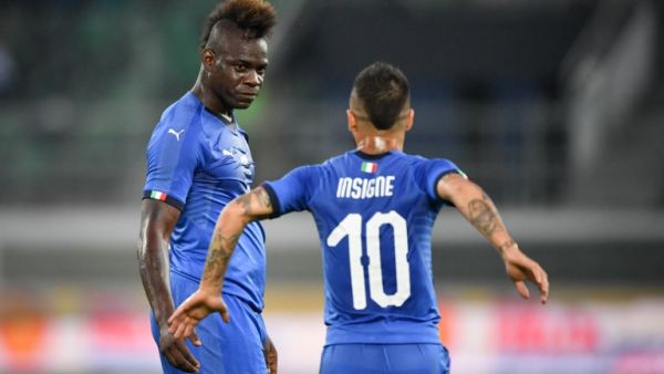  Mario Balotelli scored his first Italy goal in almost four years as Robert Mancini's Azzurri side claimed a 2-1 win over Saudi Arabia. 