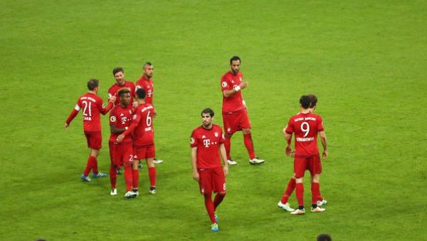 لاعبو بايرن يحتفلون بالفوز