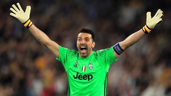 تلقت شباك جيانلويجي بوفون الهدف الثالث خلال 10 مباريات