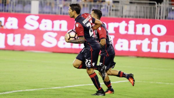 بورييلو يحتفل بهدفه