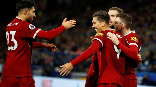 لاعبو ليفربول يحتفلون خلال المباراة