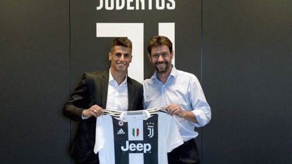 أندريا آنييلي رئيس يوفنتوس وكانسيلو 