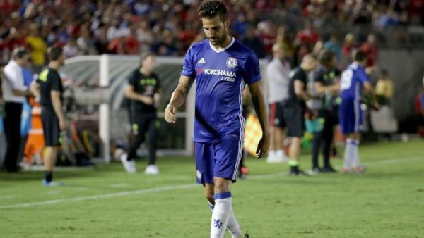 سيسك فابريغاس في طريقه للرحيل عن تشلسي