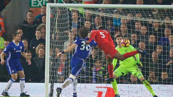 واينالدوم يسجل هدف التعادل لليفربول