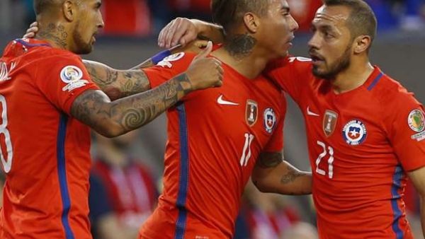 تشيلي تبلغ الدور القادم