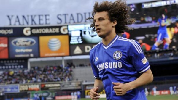 Bracelona planning 30 million pound swoop for David Luiz