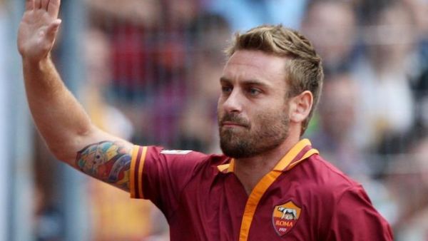 Daniele De Rossi says would have 'committed suicide' if joined Man U last year
