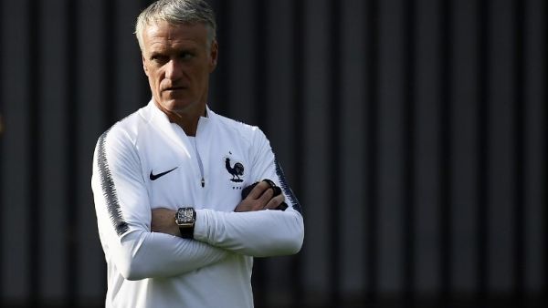 ديدييه ديشان أبرز المرشحين للفوز بالجائزة