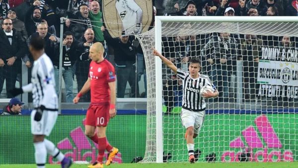 ديبالا يحتفل بهدفه