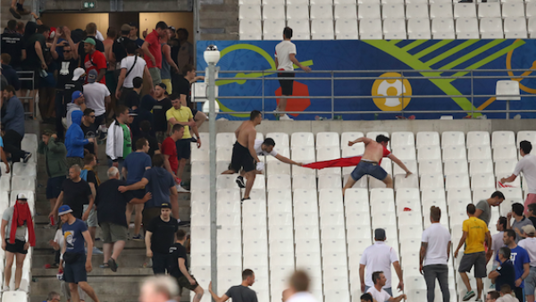 جانب من أعمال الشغب