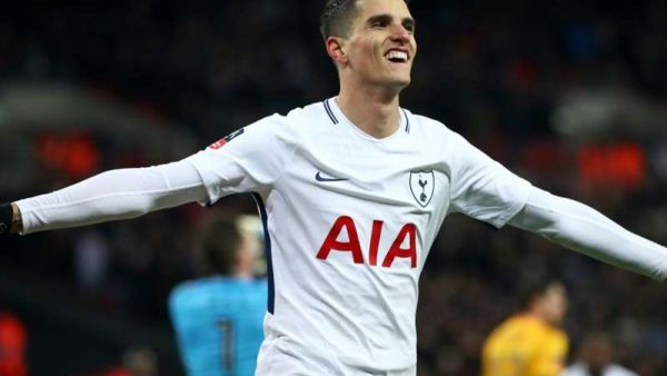 لاميلا يقود سبيرز للفوز