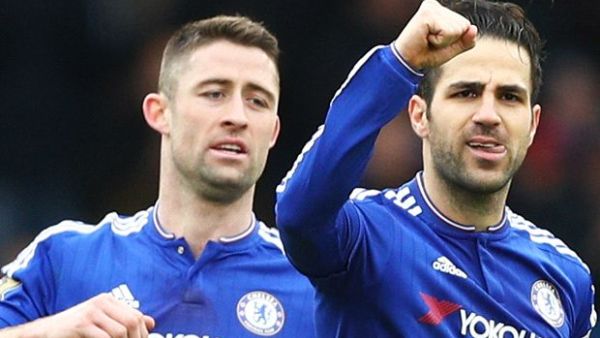 فابريغاس ينقذ تشلسي من الخسارة (يمين)