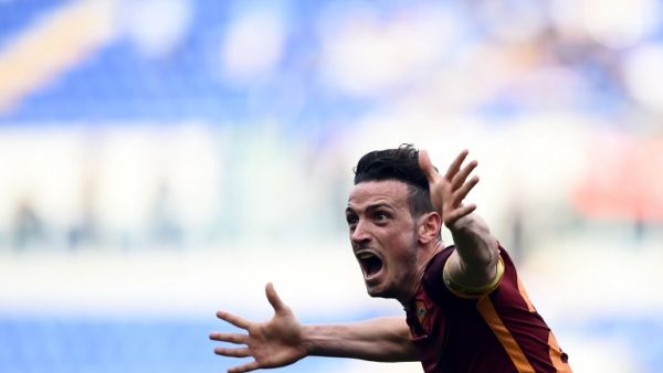 فلورينزي يحتفل بهدفه