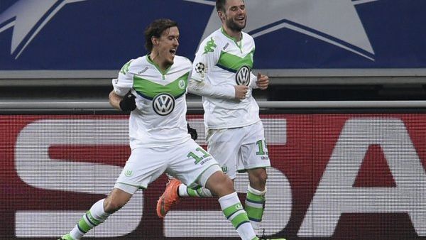 فولفسبورغ يقترب من ربع النهائي