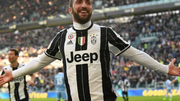 هيغواين يقود اليوفي للفوز