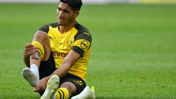 The Bundesliga side have confirmed their on-loan full-back's campaign is at a premature end 