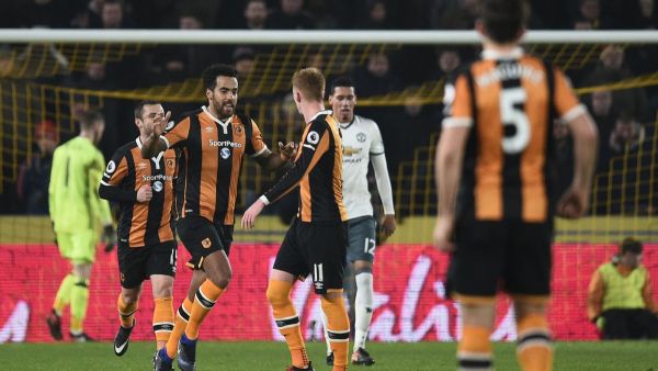 هال سيتي يهزم مانشستر يونايتد إلا أنه يفشل في حسم التأهل