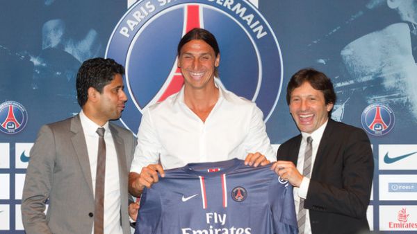 صورة أرشيفية تعود لتوقيع إبراهيموفيتش مع الباريسي