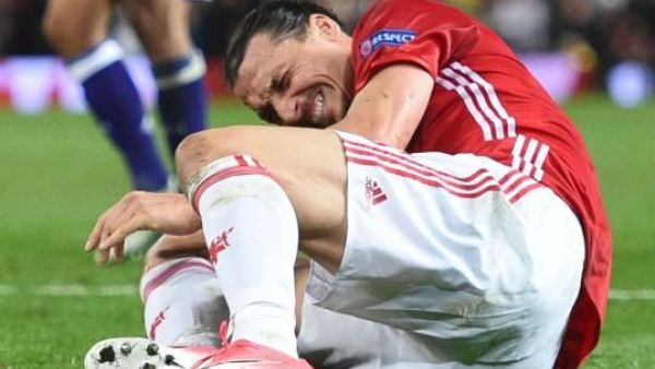 إبراهيموفيتش بعد تعرضه للإصابة