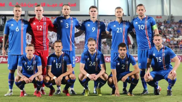 منتخب إيسلندا الذي خاض المباراة