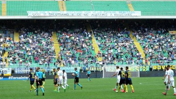 إنتر يتعرض لخسارة جديدة على أرضه