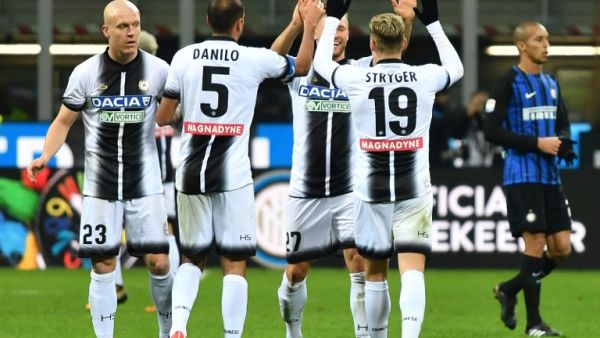 أودينيزي يصعق إنتر ويحرمه من صدارة الترتيب