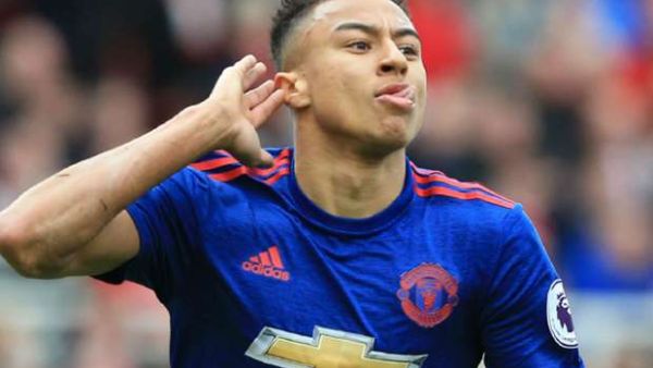 لينغارد يحتفل بهدفه